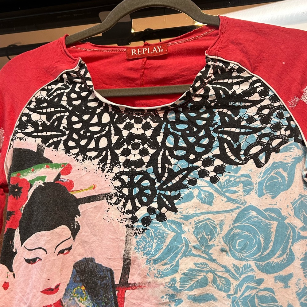 ▪️sold▪️vintage euro replay red geisha checkerboard long sleeve t shirt - Picture 5 of 8